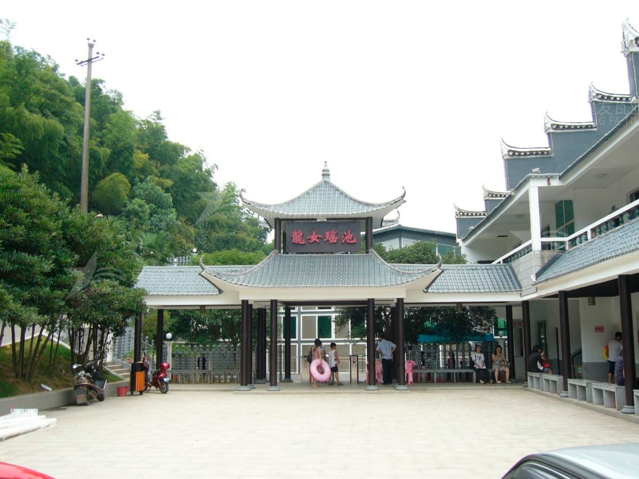 邯鄲屋頂材料合成樹脂瓦和不銹鋼瓦哪個好？選擇很重要！