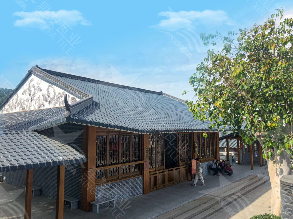 四合院別墅裝飾采光琉璃瓦 隔熱防水堅(jiān)韌紅色樹脂防腐瓦 邯鄲仿古建筑樹脂瓦廠家生產(chǎn)制造